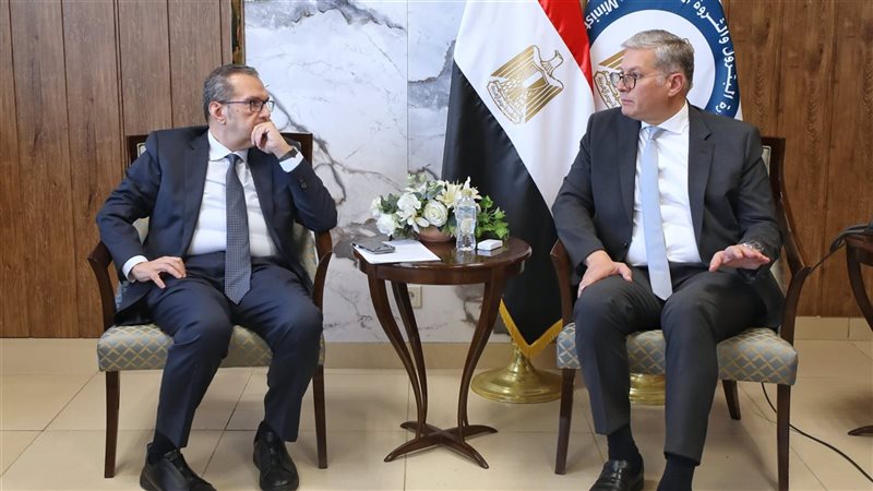 المهندس كريم بدوي، وزير البترول  