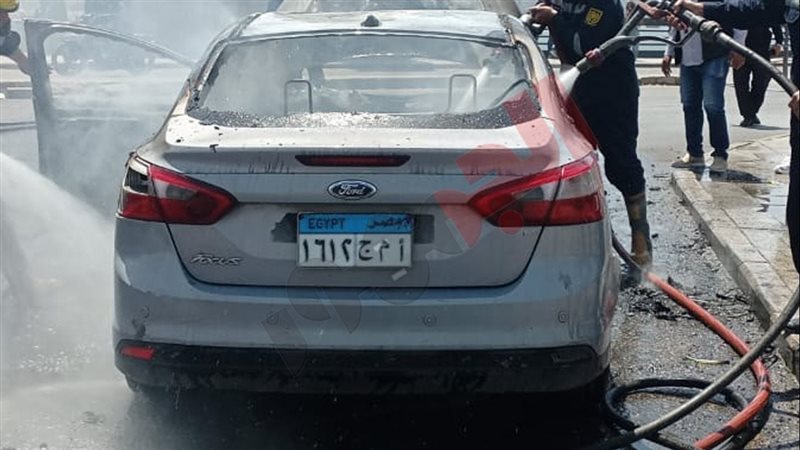 السيارة 