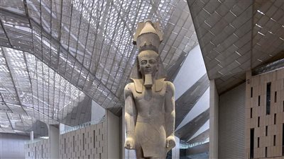 بمناسبة افتتاحه.. تنظيم جولات تدريبية للمرشدين السياحيين بالمتحف المصري الكبير
