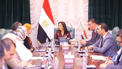 بهدف تنسيق الجهود.. «التضامن» تبحث تطوير مؤسسات الرعاية مع «حياة كريمة»