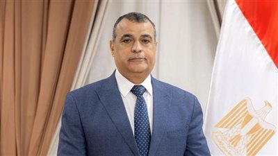 وزير الدولة للإنتاج الحربي يهنئ البابا تواضروس الثاني بعيد القيامة المجيد