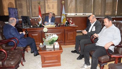 محافظ الغربية: استمرار التعاون مع النواب لحل مشاكل المواطنين وتلبية احتياجاتهم