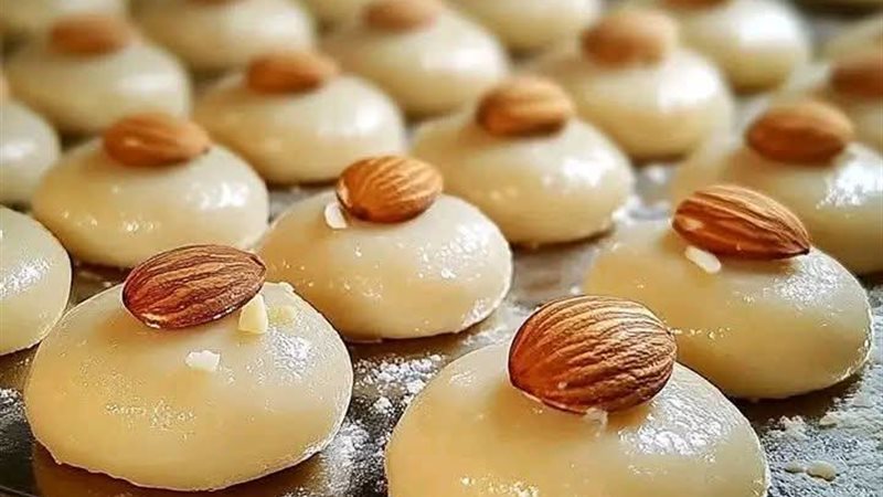 الغريبة 