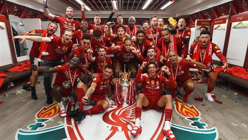 لاعبي ليفربول 