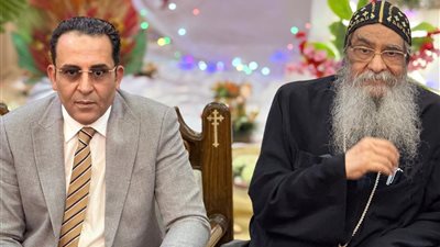 وفد الجبهة الوطنية بالفيوم يهنئ الأنبا إبرام بعيد القيامة