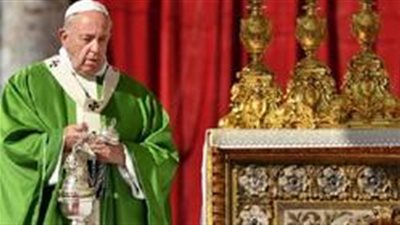 راعي كنيسة السيدة العذراء والأم تريزا: البابا فرانسيس كان رمزا للرحمة