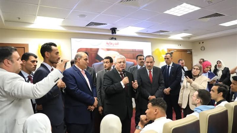 وزير التعليم العالي خلال الاحتفالية 