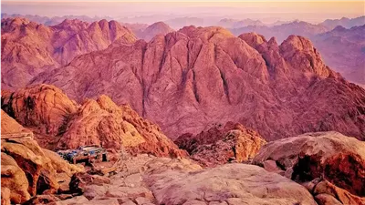 مدير آثار جنوب سيناء: جبل موسى مجمع أديان ومشروع التجلي الأعظم يساهم في تطوير سانت كاترين