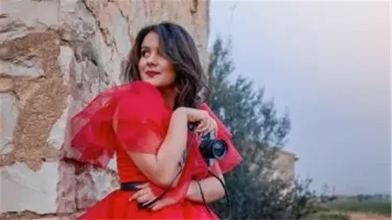 الفنانة التونسية أماني رياحي