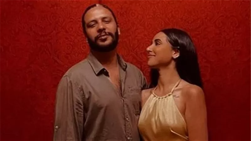 أية سماحة وزوجها محمد السباعي