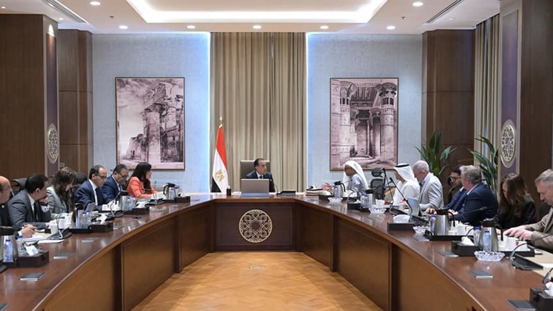 خلال الاجتماع 