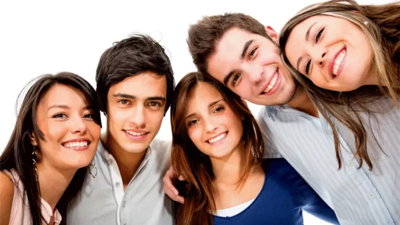 تعبيرية عن سن البوغ 