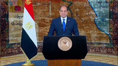 الرئيس السيسي يهنئ الشعب المصري بذكرى تحرير سيناء: عهد جديد للبناء