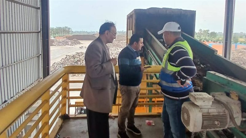 مواصلة المرور على مصانع تدوير المخلفات بالدقهلية