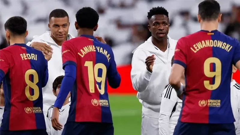 ريال مدريد وبرشلونة 