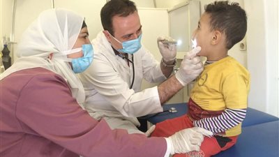 «صحة المنيا»: تقديم الخدمات الطبية لـ 1126 شخصا خلال قافلة في ملوي
