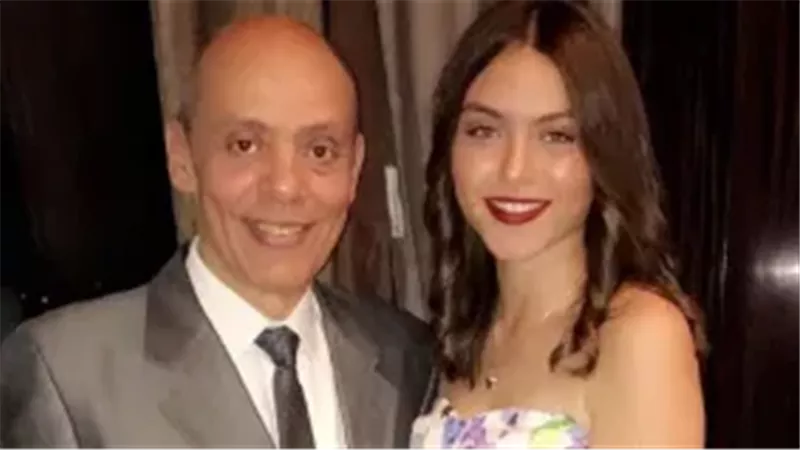 المنتج عصام إمام وابنته نور