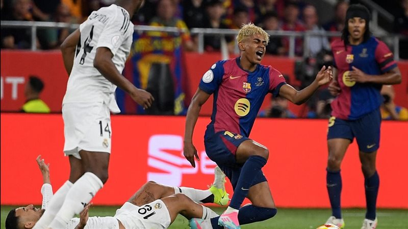 ريال مدريد وبرشلونة
