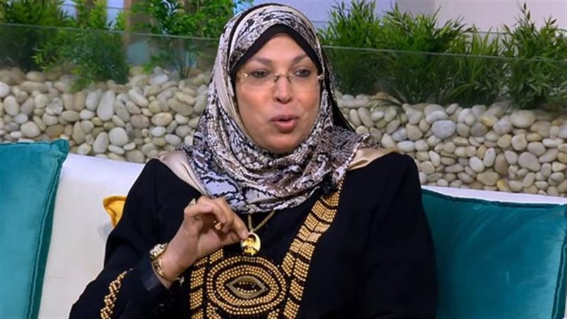 الدكتورة نيفين مختار