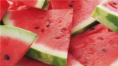 احذر.. علامات تدل على فساد البطيخ قبل تناوله (تعرف عليها)