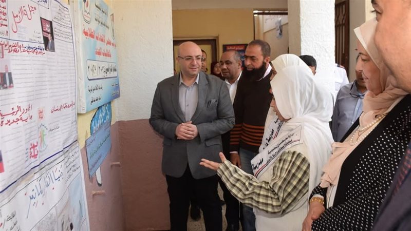 محافظ بني سويف في جولة بالواسطى