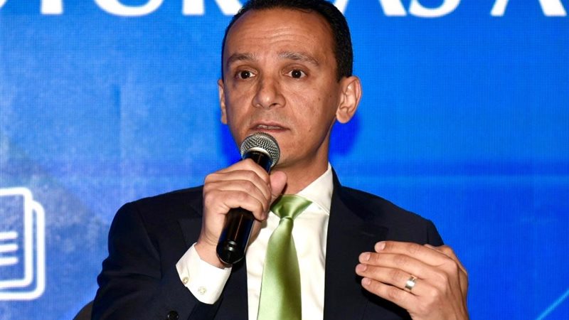 عبد الخالق إبراهيم، مساعد وزير الإسكان للشؤون الفنية