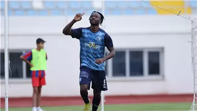  «ماييلي» يحصد جائزة أفضل لاعب في مباراة بيراميدز وحرس الحدود