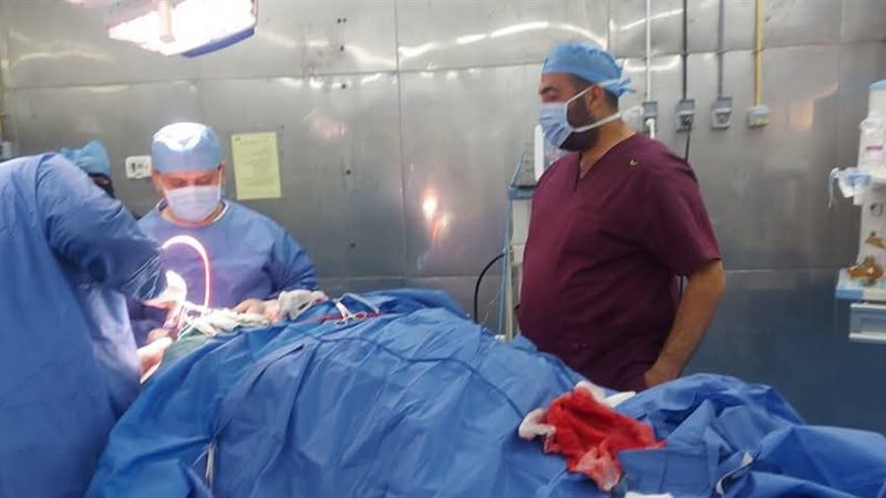 أثناء إجراء العملية