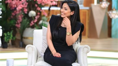 رغم عملها كطبيبة أسنان.. سهر الصايغ ترفض إجراء تجميل لأسنانها