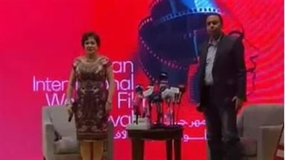 دموع وتأبين في مهرجان أسوان.. لبلبة تكرّم وليد مصطفى وكارول سماحة تودّع شريك حياتها