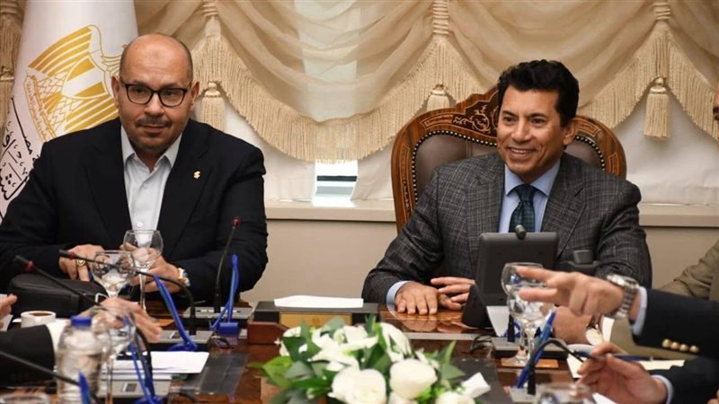 ياسر إدريس وأشرف صبحي