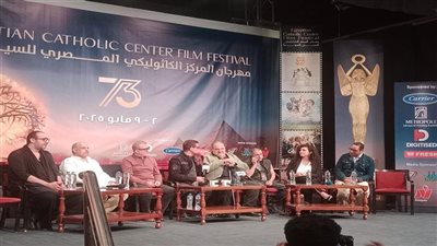 صناع فيلم «ليه تعيشها لوحدك» يحكون كواليسه المشوقة بالمركز الكاثوليكي