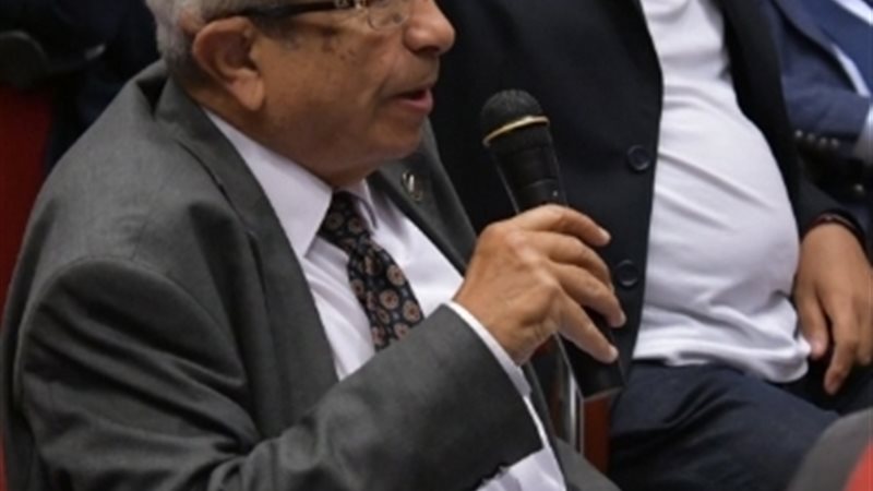  النائب منصف نجيب 