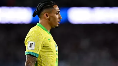 غضب في برشلونة بعد إصابة رافينيا مع منتخب البرازيل