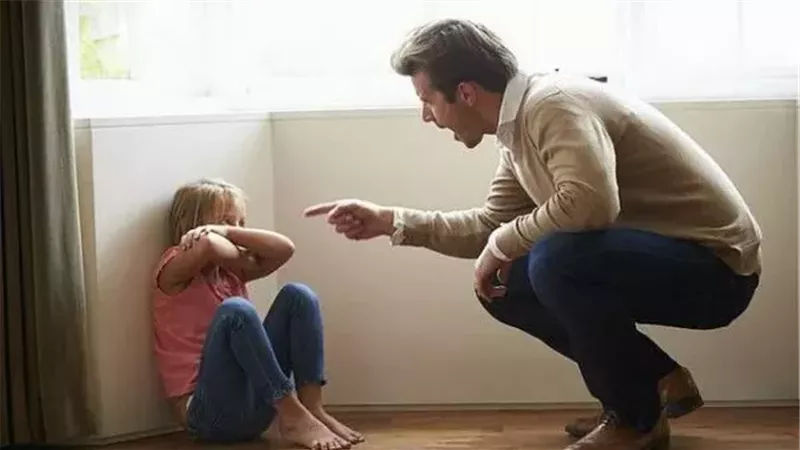 التأثيرات النفسية على الأطفال 