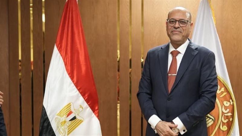 وزير العمل