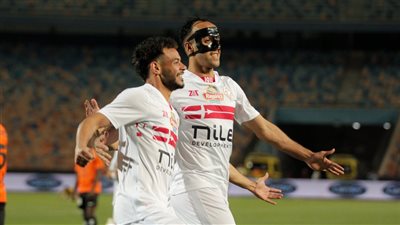 ناصر منسي يتقدم لـ الزمالك على البنك الأهلي في الشوط الأول