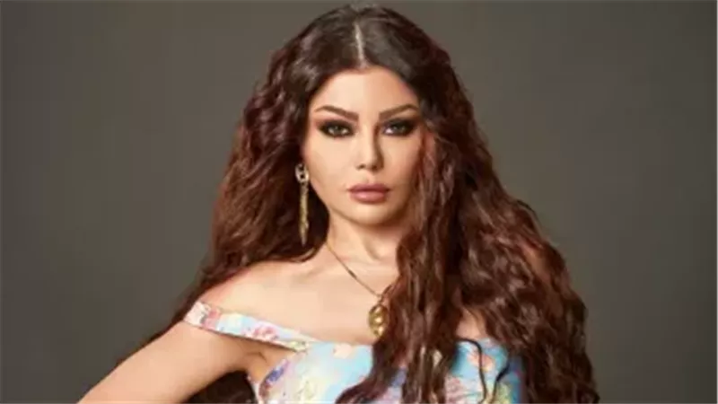  الفنانة هيفاء وهبي 
