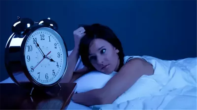 تأثير السهر على الحالة النفسية 