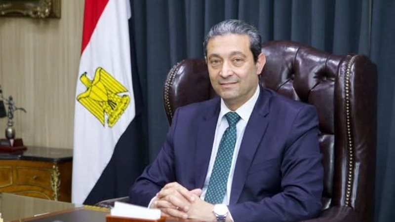 الدكتور أيمن الشهابي محافظ دمياط