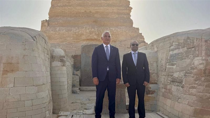جانب من الزيارة 