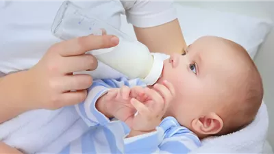 أخصائية: الرضاعة الطبيعية المصدر الوحيد لتغذية الطفل أول أربعة أشهر