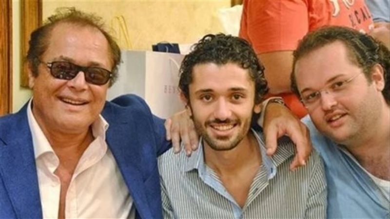 محمود عبد العزيز وأولاده محمد وكريم