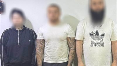 ضبط تشكيلين عصابيين استخلصا مادة فعالة من عقار طبي تُستخدم في تصنيع مخدر الآيس