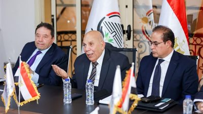 أمانة الدفاع والأمن القومي بـ
