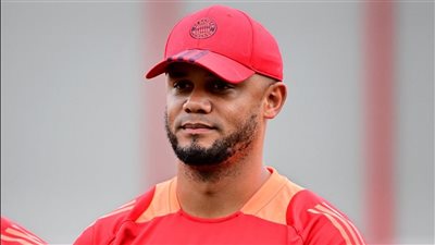 كومباني يرفض الاحتفال المبكر بلقب البوندسليغا ويشدّد على التركيز الأوروبي
