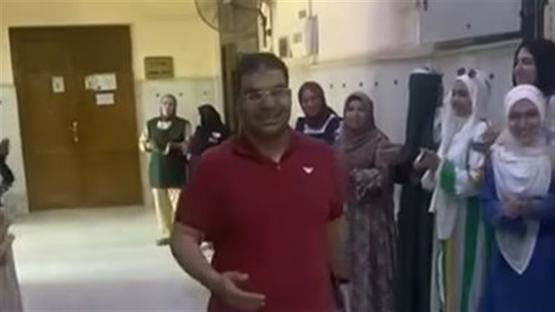ممر شرفي لأستاذ بـ«آداب القاهرة»