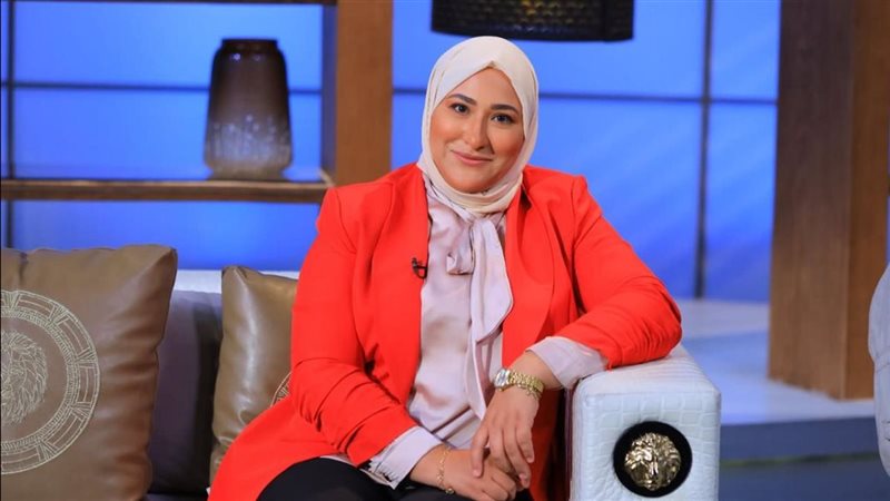 نجلاء نادر استشاري الصحة النفسية