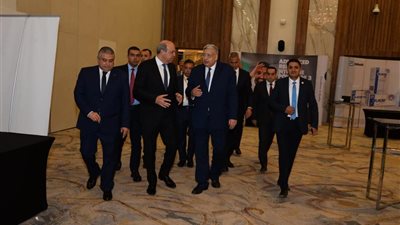 وزير الطيران: مستشفى مصر للطيران فاعل رئيسي في دعم ملف السياحة العلاجية