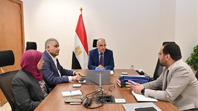 وزير الري يؤكد ضرورة اختيار المحاصيل المناسبة ودراسة معدلات الملوحة في التربة 